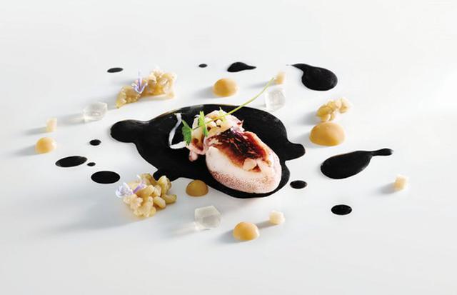 3. Restaurante "El Celler De Can Roca" en Girona (España). Cuttlefish with sake lees and black rice.
