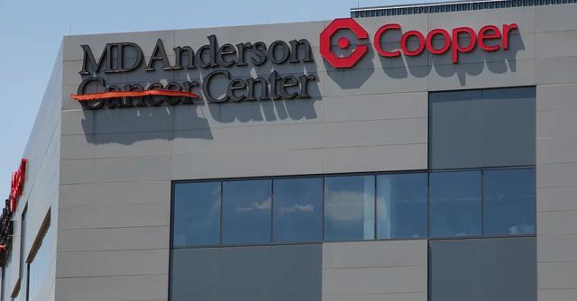 FOTO 7 | 19. MD Anderson Cancer Center. Calificación general: 4.5. Sede: Houston, Texas. Industria: Servicios de salud y hospitales.