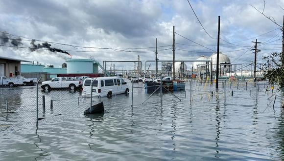 La planta de fabricación de Shell Norco se inundó después de que el huracán Ida azotara Norco, Luisiana, EE.UU. (Foto: Reuters)
