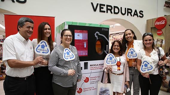 Las EcoBox están instaladas en los supermercados Wong Óvalo Gutiérrez en Miraflores y Wong Chacarilla en Surco.