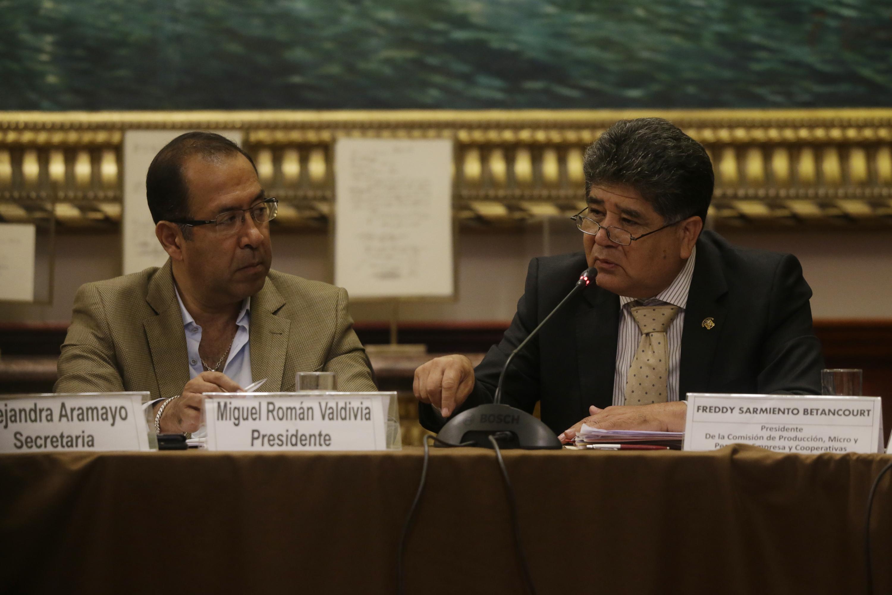 Debate. Comisión que preside Miguel Román definirá futuro de beneficio. (Foto: Alonso Chero)