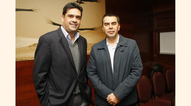 4Juan Carlos Bejarano y Miguel Pacora, miembros del equipo de Nextel