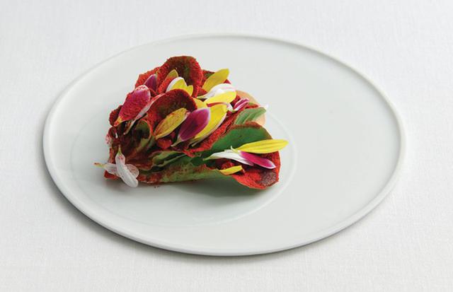 2. Restaurante "Osteria Francescana" en Modena (Italia). Caesar salad in bloom (Foto: Paolo Terzi)