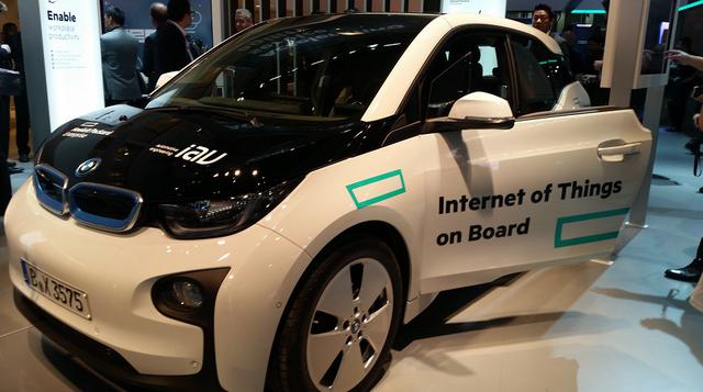 Como era de esperarse, BMW presentó su visión sobre el camino que tomarán sus vehículos en cuanto a conectividad, tecnología, seguridad y diseño.