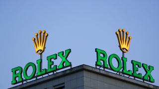 Subasta de Rolex y bolso Birkin en Francia revela apetito por lujo