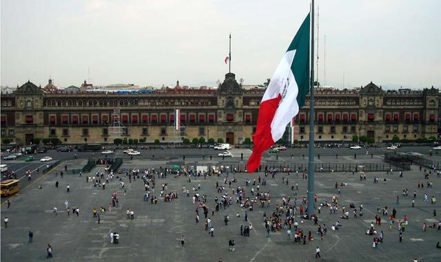 México, donde se invierte 1,6% (26 dólares), siendo el más barato de la región. Estudios coinciden en que México ofrece el servicio de TV paga más barato, pero la firma The Competitive Intelligence Unit explicó además, que a pesar de los altos precios en 