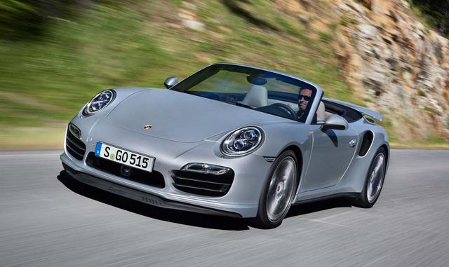 Y usa el combustible con mucha más eficiencia que esos otros convertibles ostentosos. Con su espacio interno, su valor para manejarlo todos los días y su eficiencia relativa con el combustible, hasta se podría tildarlo de práctico.