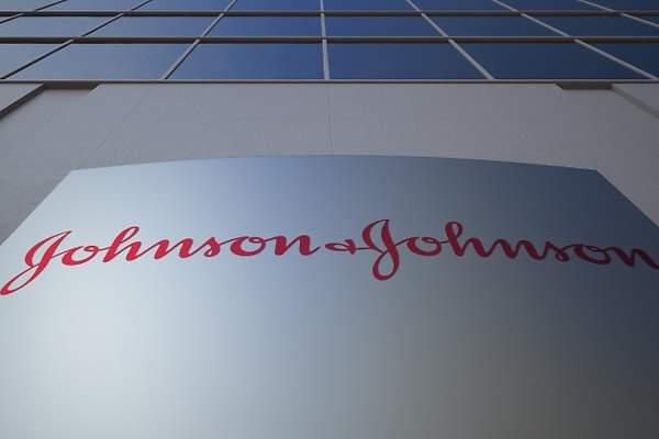 J&J es el primer gran fabricante de fármacos estadounidense que reporta sus ganancias desde el brote. (Foto: Reuters)