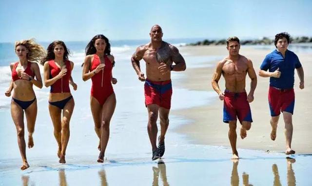 "Baywatch", remake de la famosa serie de televisión de los años noventa, quedó en tercer lugar tras su estreno con US$ 18.10 millones. Zach Ephron, Dwayne Johnson y Alexandra Daddario protagonizan estas aventuras en traje de baño, poco apreciada