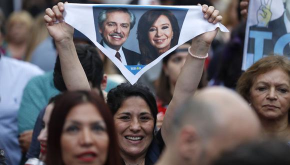 La votación finalizó y los sondeos de boca de urna daban como ganador a Fernández en todo el país. (Foto: AP)