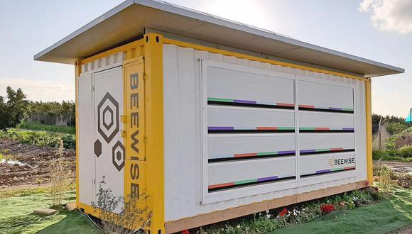 La máquina escanea pilas de panales que, en conjunto, podían albergar hasta dos millones de abejas. (Foto: Beewise)