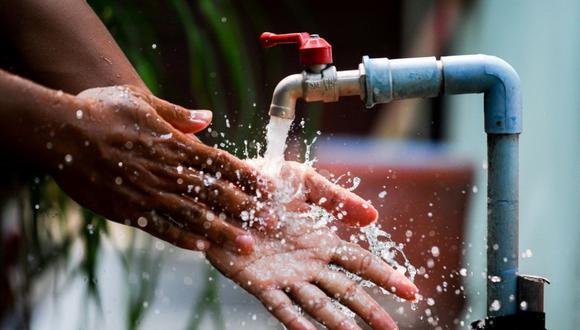 Ministerio de Vivienda y Sunass enfrentados por cambio vinculado a la tarifas de agua.