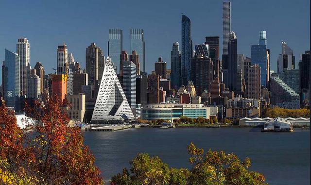 Via 57 West. Reinventar los rascacielos todavía es posible. Con una concepción europea del diseño, pero un espíritu totalmente neoyorkino para algo está situado en Manhattan, el 'Vía 57 West' no deja indiferente a nadie. Este impresionante edifi