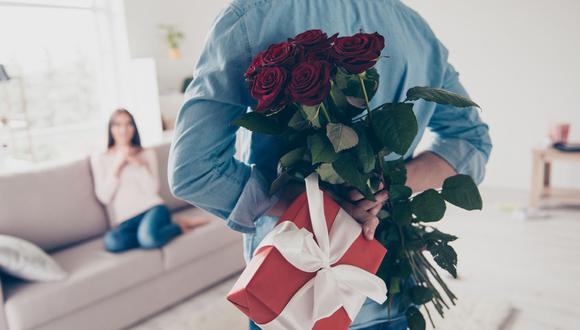 De acuerdo con el estudio de Impulso, más de la mitad de limeños muestran interés por regalar flores a sus parejas en San Valentín. (Foto: Shutterstock)
