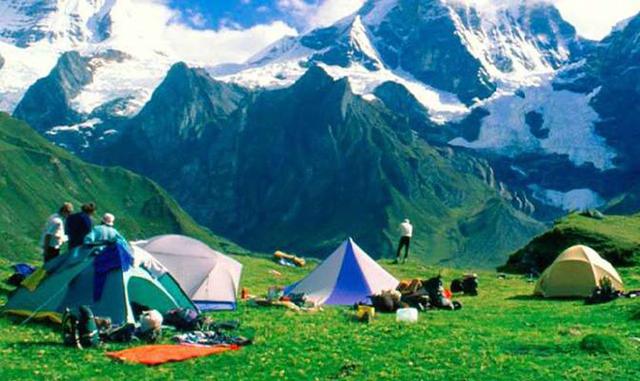 RESERVA PAISAJÍSTICA NOR YAUYOS-COCHAS. Abarca 221 mil 268 hectáreas y brinda a los asistentes un escenario espectacular lleno de valles y montañas. Se ubica al sur de Lima, en la cuenca alta y media del río Cañete. Si te quieres aventurar, ¡tienen la fle