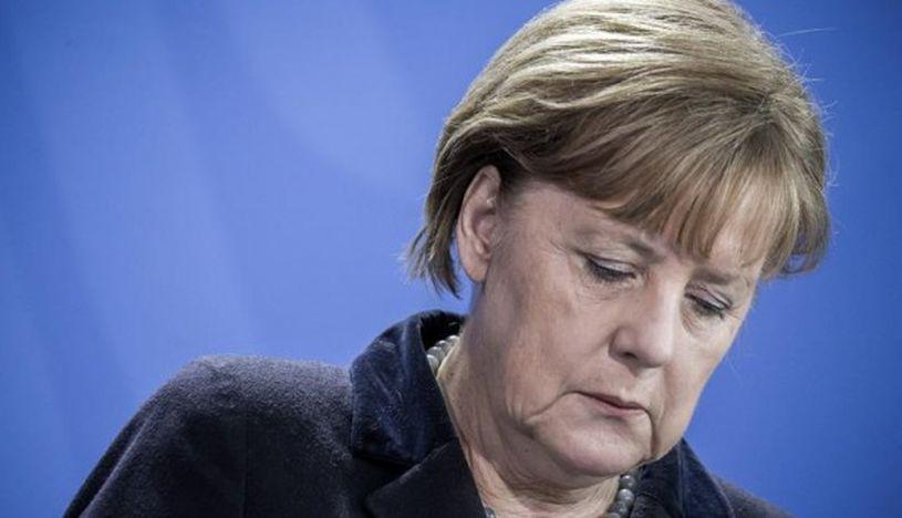 Al realizar este anuncio, Angela Merkel estaba visiblemente triste pero en absoluto amarga. Expresó además el deseo que el "debate sobre su sucesión se lleve a cabo de forma amistosa". (Foto: EFE)