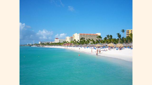 Aruba. Este país autónomo insular del Reino de los Países Bajos muestra una interesante muestra de culturas. Ofrece sus playas caribeñas y pueblos con estilo arquitectónico holandés con colores tropicales. (Foto: Aruba)