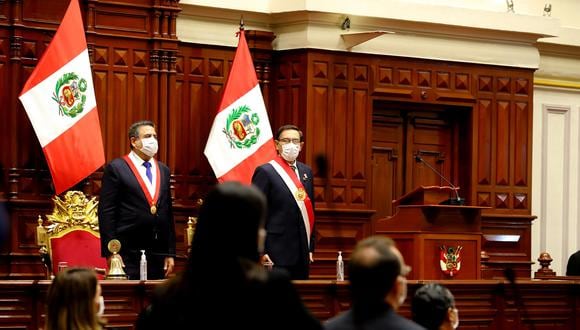 El instante con mayor audiencia del mensaje presidencial fue a las 12:15 p.m. cuando Martín Vizcarra honró los actos de “lealtad y amor a la patria” de las Fuerzas Armadas y los efectivos de la Policía Nacional del Perú. (Foto: Presidencia)
