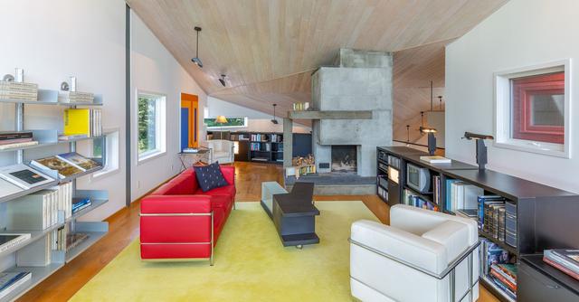 The interior of the Y house, which cost approximately $1.3 million to construct.Photographer: Alon Koppel