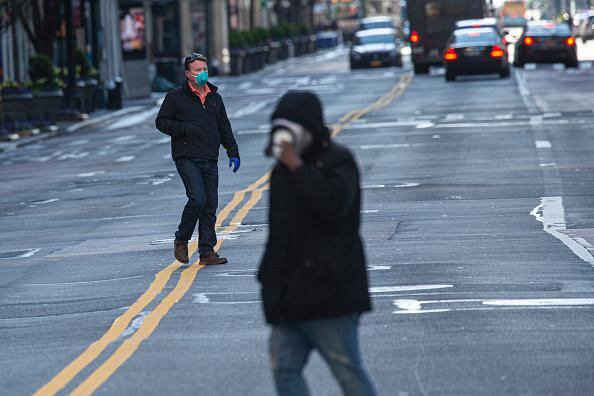 Cuarentenas y calles vacías predominan en el mundo ante el avance del coronavirus.