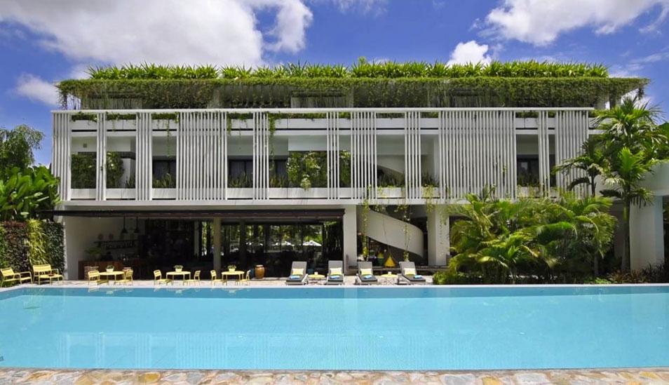 FOTO 1 | Viroth's Hotel, Siem Reap, Camboya. “Un oasis elegante, tranquilo, ecológico y lujoso. Un servicio amable y servicial pero discreto. Viroth’s no es solo un excelente lugar para ver templos deslumbrantes, sino un destino por sí mismo”, señaló un usuario de tripadvisor. (Foto: Youtube)