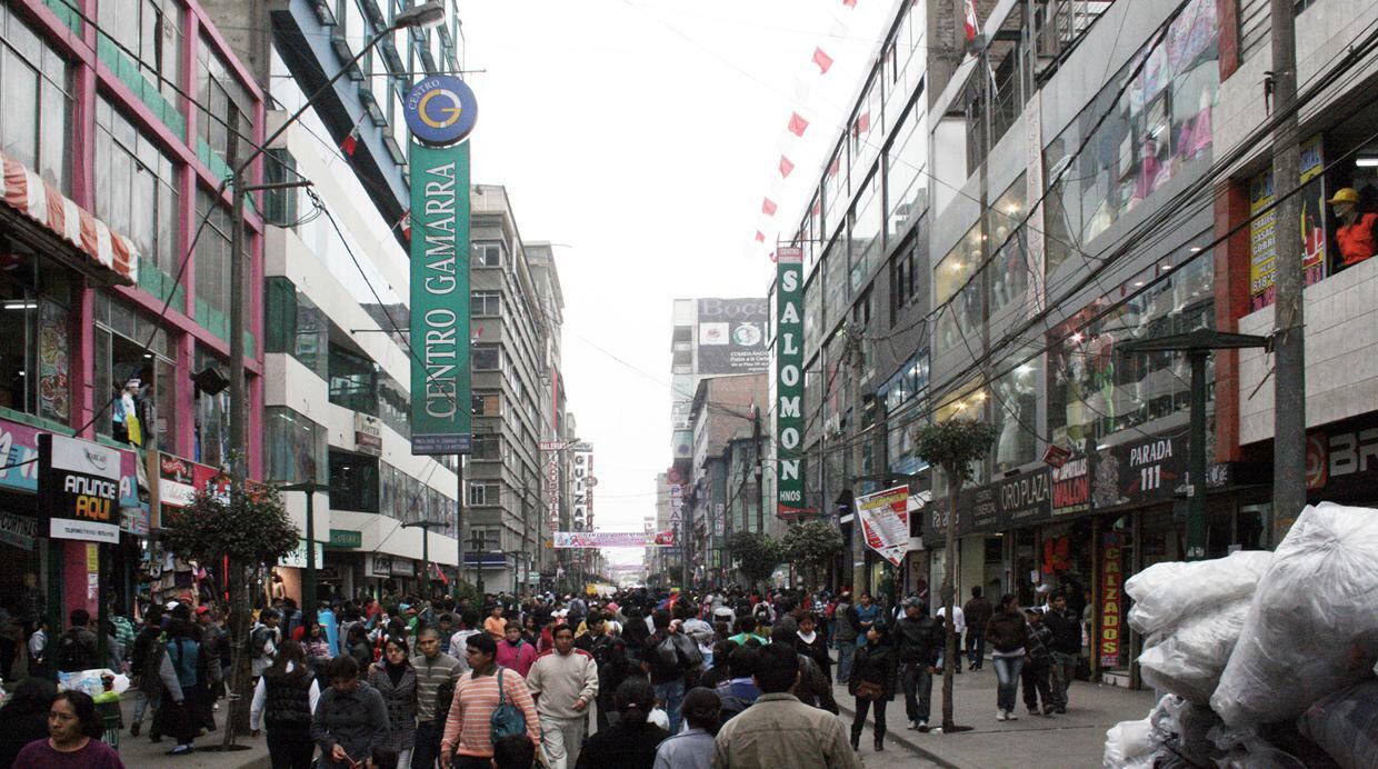 Cuando se decretó el estado de emergencia para contener el avance del coronavirus, el 100% de los microempresarios de Gamarra lo acataron.