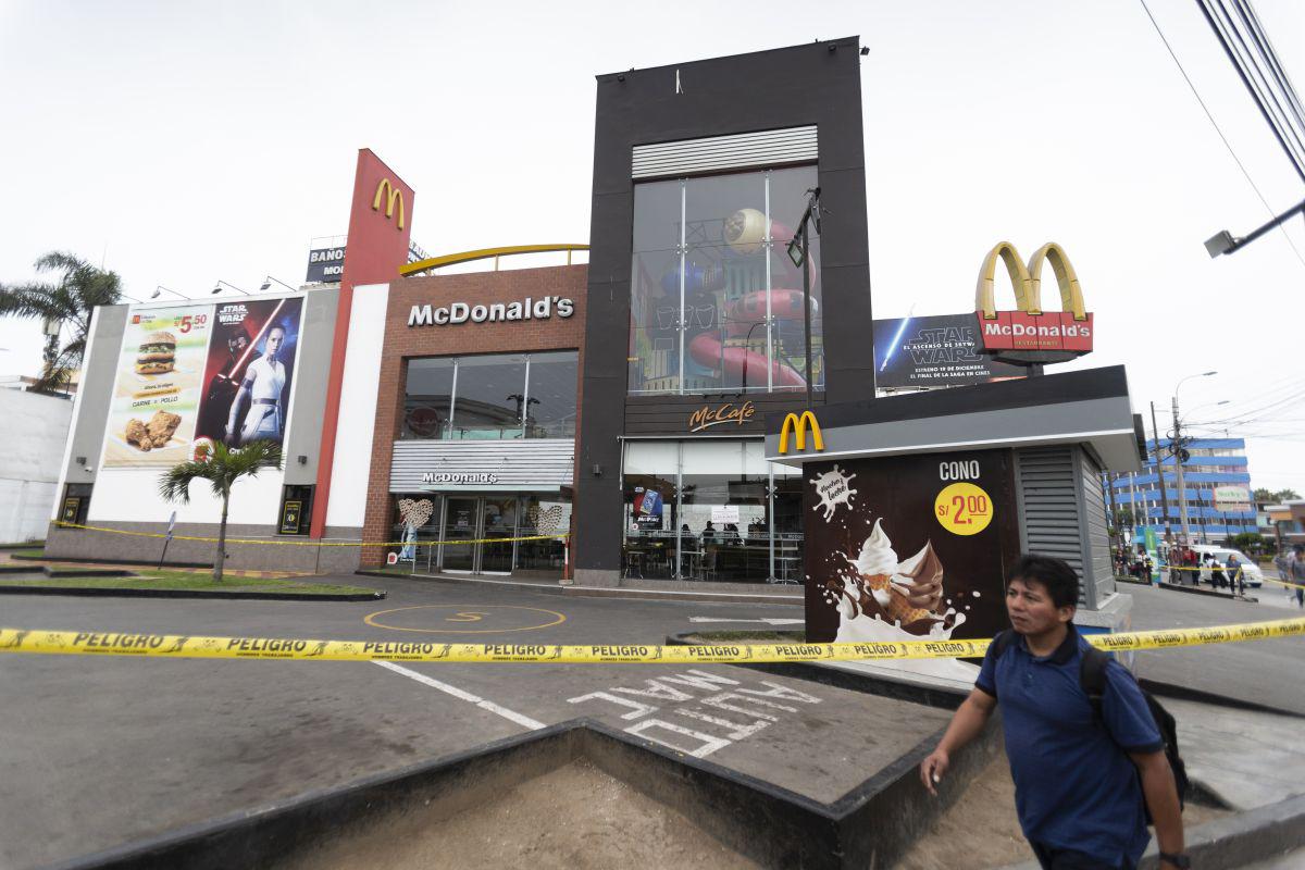 Local de McDonald's fue clausurado por la Municipalidad de Pueblo Libre. (Foto: GEC)