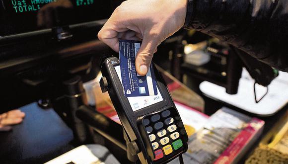 Reducción. El 7% de la deuda morosa del sistema financiero corresponde a las tarjetas de crédito. (Foto: Bloomberg)