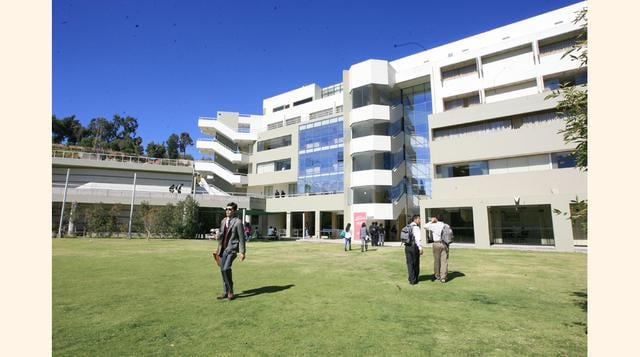 Un joven ingeniero especializado en Mecatrónica por la PUCP, carrera que se estudia en cinco años a un costo anual de de entre S/ 9,492 y S/ 29,672, tiene un ingreso promedio mensual de S/ 3,699.