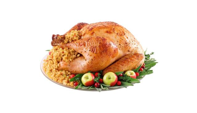 FOTO 5 | Pavo. El pavo contiene “el aminoácido triptófano, el cual está asociado con un mejor sueño porque el triptófano es un precursor de la serotonina”, explicó Kristen Kizer. Otras fuentes de triptófano son las claras de huevo y las semillas de calabaza.