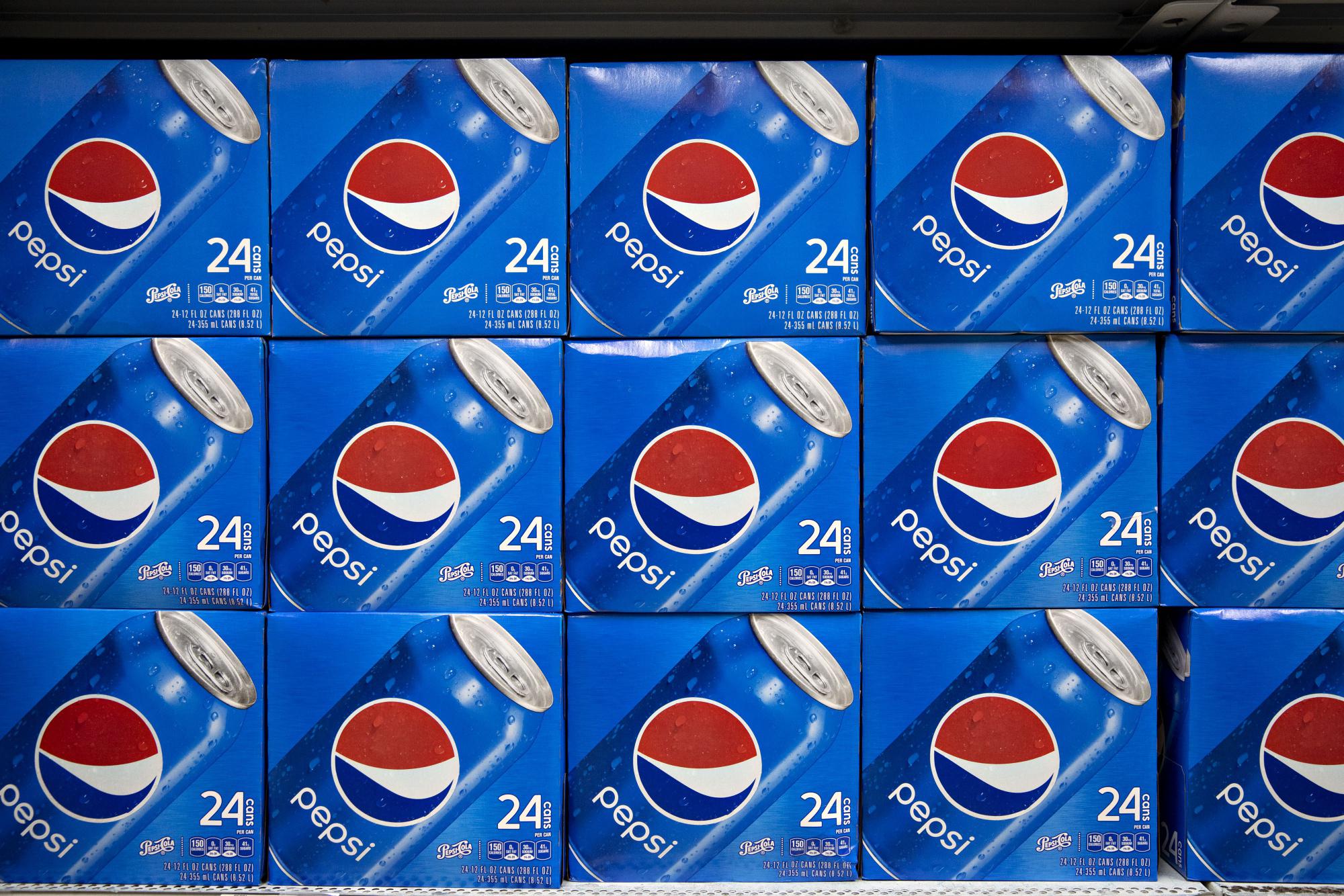 Pepsi tomó prestado en ambos mercados.