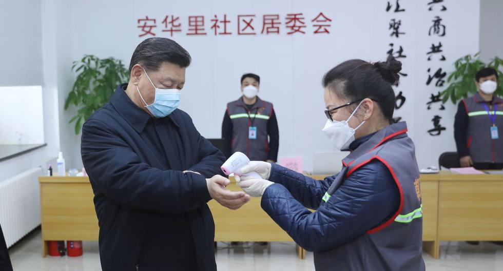 Las críticas e Xi Jinping crecieron por qué la población afirma que les alertaron de lo que pasaba con la enfermedad. (AFP).