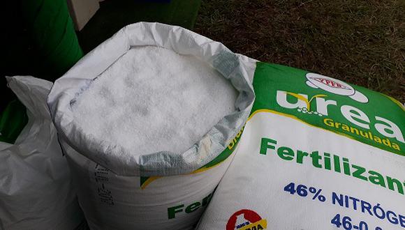 Huáscar recalcó que la producción no se detendría a pesar de que no hayan llegado las toneladas de urea, ya que los mismos productores buscarían subsanar la falta de fertilizantes. (Foto: AFP)