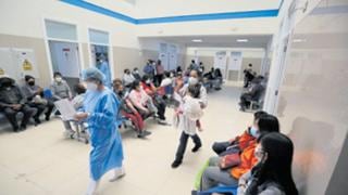 Perú tiene un déficit de 18 mil médicos y 60 mil enfermeros para cubrir demanda  