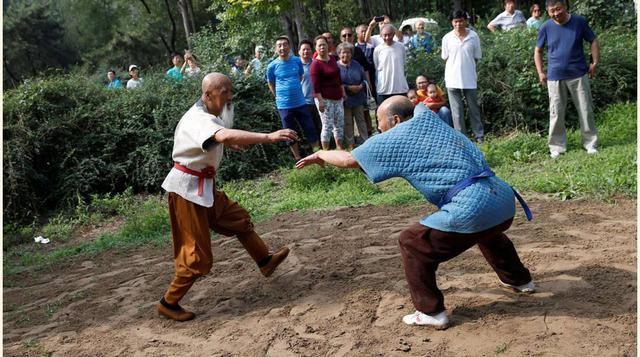Liangui haciendo una demostración de Kung-Fu . (foto:reuters).(Kim Kyung-Hoon)