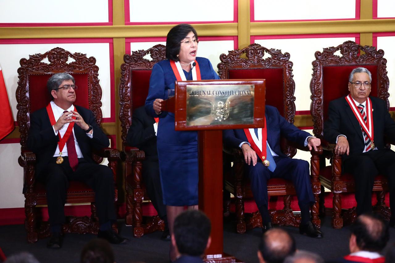Marianella Ledesma dio un discurso luego de jurar en el cargo de presidenta del Tribunal Constitucional. (Foto: GEC)