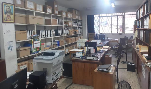 Se han incautado documentos, equipos de cómputo, teléfonos celulares, entre otros. (Foto: Policía Nacional)