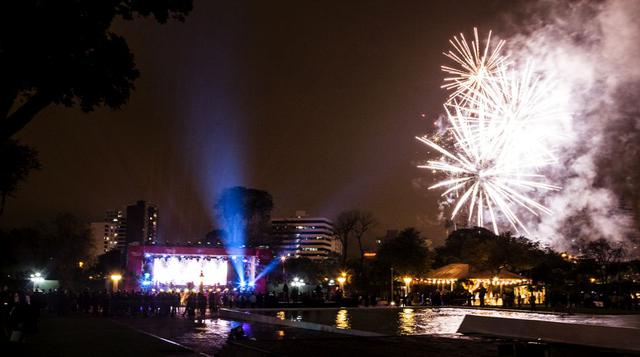 El espectáculo de luces láser, música y color proyectado sobre la Fuente de la Fantasía, un espectáculo de fuegos artificiales, un alegre pasacalles y la presentación de la banda Los Terapeutas del Ritmo, le pusieron el broche de oro a ‘¡Perú vive la fies