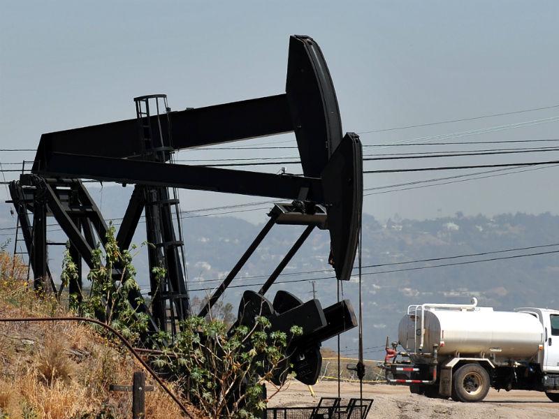 Es probable que un shock combinado de la demanda y la oferta pongan a prueba los nuevos mínimos del precio del petróleo, y el exceso de stock acumulado será difícil de resolver.