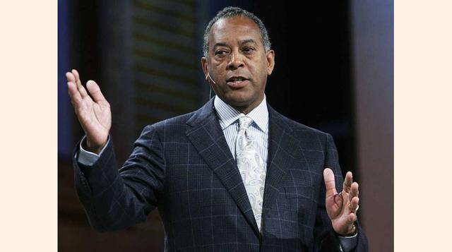John W. Thompson. Después de graduarse en el programa Sloan Fellows de la Sloan School del MIT, en 1983, se convirtió en el CEO de Symantec. Thompson es ahora el presidente de Microsoft.. (Foto: Getty)