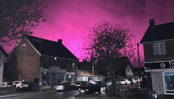 El cielo de la ciudad de Thanet en el Reino Unido se tiñó de rosa la mañana del jueves 19 de octubre (Foto: Kent Live / BPM Media)