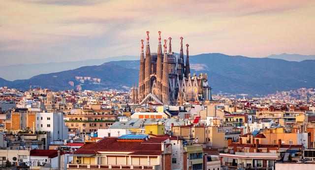 FOTO 5 | 5. Pasaporte de España, Luxemburgo y Dinamarca (puedes acceder a 187 países y territorios) (Foto: iStock)