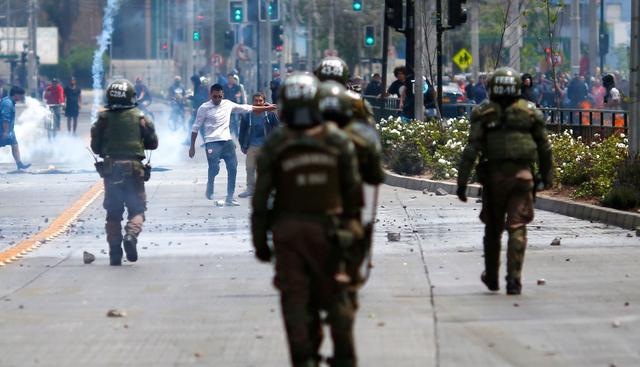 Chile: Nuevas protestas en Santiago de Chile pese a “estado de Emergencia”. (Foto: AFP)