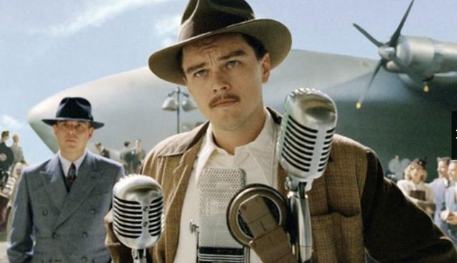FOTO 12 | El Aviador (The Aviator, 2005).  Howard Hughes era un hombre con sueños gigantescos y ambiciones inmutables hasta que todo se vino abajo. El Aviador, que describe los primeros años de Hughes como director y aviador a finales de la década de 1920 hasta mediados de los años 40, muestra la atención obsesiva a los detalles que diferenciaron a este hombre de la competencia y, finalmente, lo llevaron a su ruina.

Como un enfermo no diagnosticado de trastorno obsesivo-compulsivo, su vida comenzó a desmoronarse cuando cayó en un estado mental oscuro, y sin embargo, fue capaz de recuperarse justo a tiempo para defenderse. Los aspirantes a empresarios pueden ver la lucha de Hughes y también el miedo y paranoia que encarnan su personalidad.