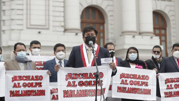 Los congresistas de Perú Libre piden que la Mesa Directiva de María del Carmen Alva sea censurada. (Foto: GEC)