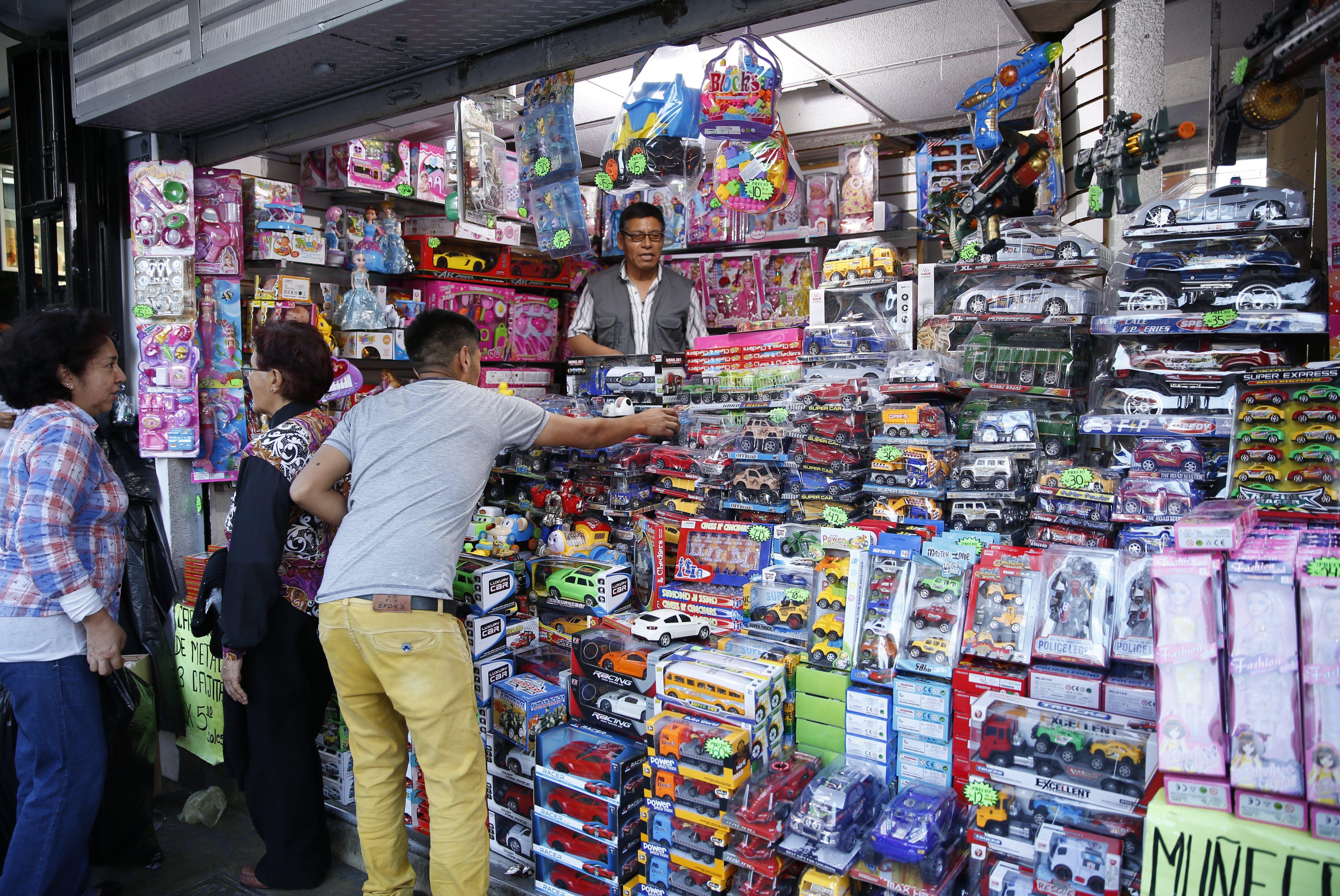 Sigue estos consejos para no dejarse sorprender con productos defectuosos o en mal estado por Navidad. (Foto: GEC)