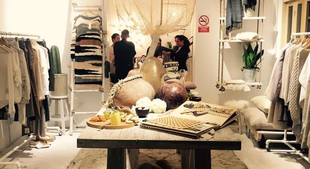 Escudo no solo quiere ser reconocida como una marca de ropa de diseño peruano producida con técnicas tradicionales, sino que va por más entrando a competir con nuevas líneas. Así, su diseñadora, Chiara Macchiavello, adelantó que este año lanzarán una líne