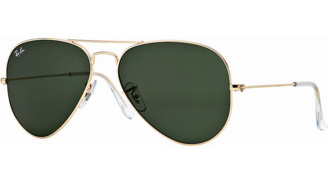 Lentes negros polarizados Ray Ban en modelo round on con bordes ergonómicos y costados agatados. Precio: S/549 en GMO. (Foto: Ray Ban)