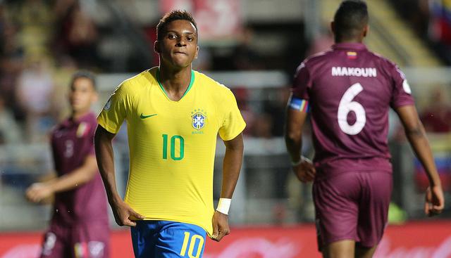 El brasileño Rodrygo llegó al Real Madrid por 50.4 mdd al Santos FC. (Foto: AFP)