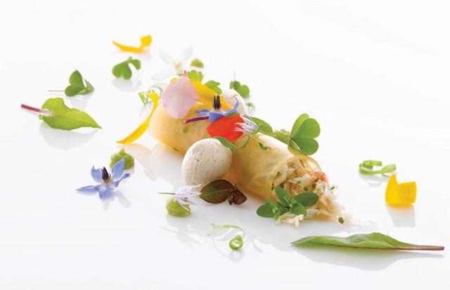 4. Restaurante "Mirazur" en Menton (Francia). Cannelloni crab, avocado, grapefruit (Foto: Eduardo Torres)
